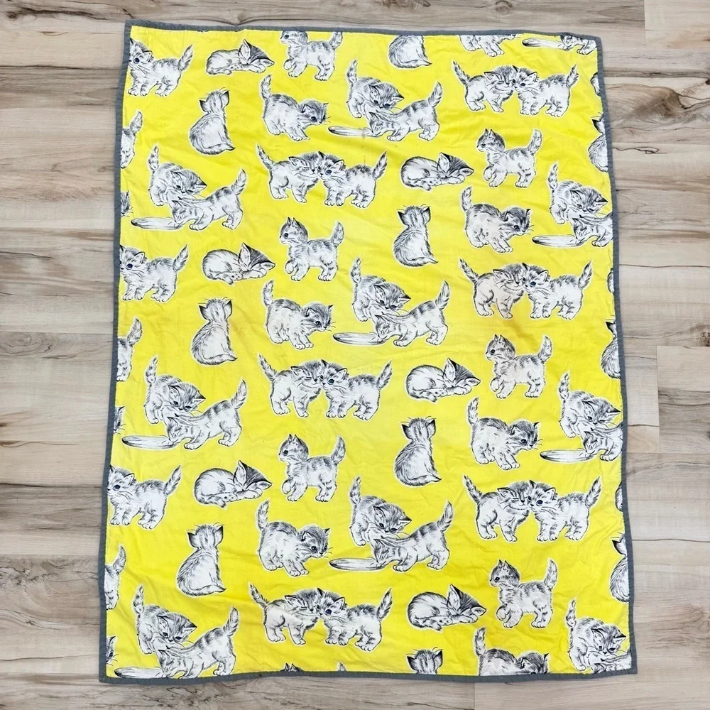 Vintage Yellow Gray Kitty Tabby Cat Baby Throw blanket Adorable! Kid baby size